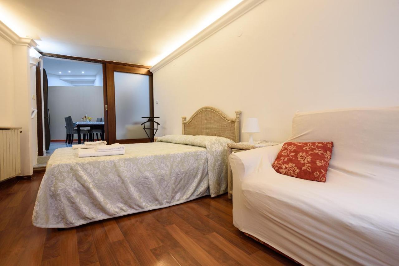 Via Avvocata 25 Apartment Naples Exterior photo