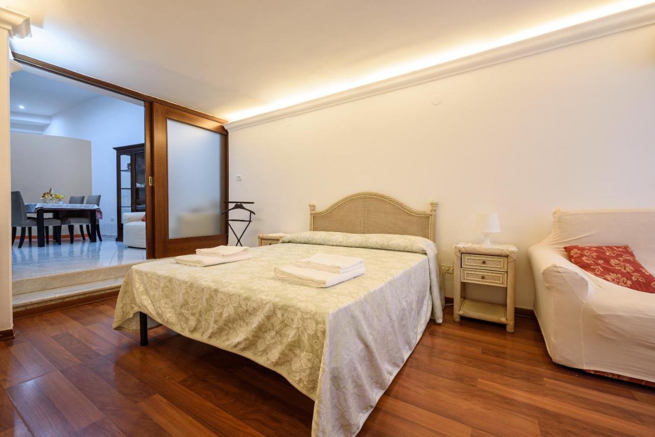 Via Avvocata 25 Apartment Naples Exterior photo
