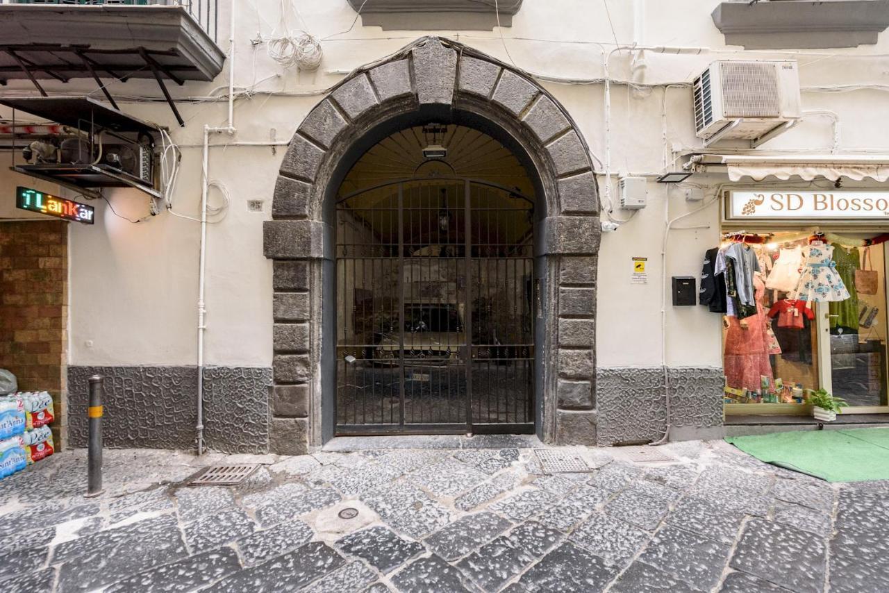 Via Avvocata 25 Apartment Naples Exterior photo